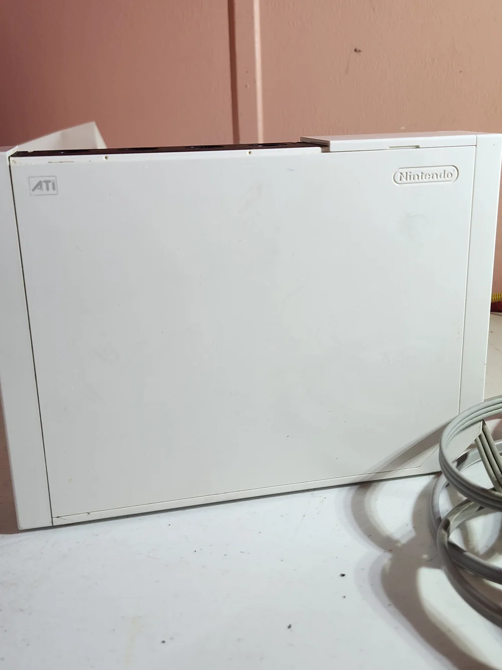 Nintendo Wii Console in White with Gray AV Cables